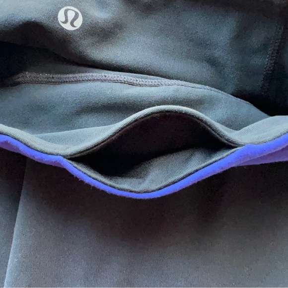 Lululemon Groove Crop Pants Black Multicolor Stripe Waist Band Reversible Size 6 - Picture 15 of 16